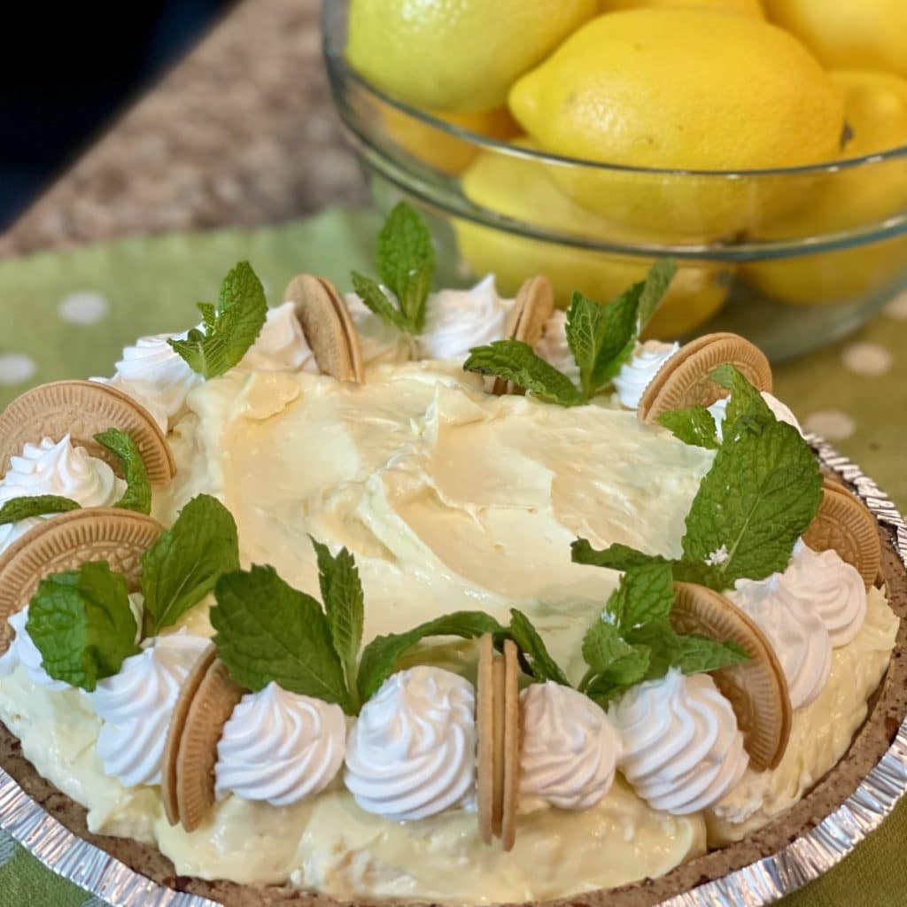 A lemon pie.